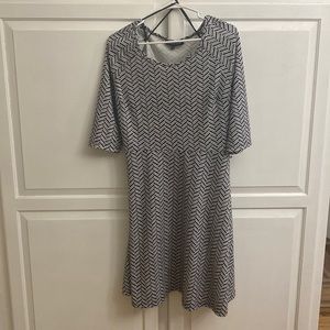 🌸 2/$10 Mlle Gabrielle high waist dress